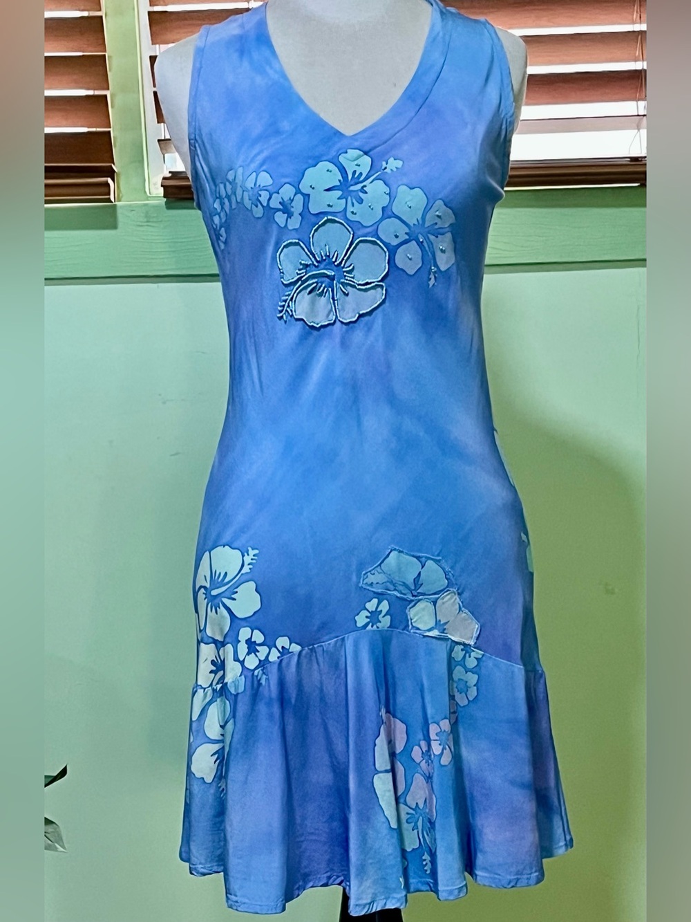 Blue Floral V-Neck Sleeveless Dress